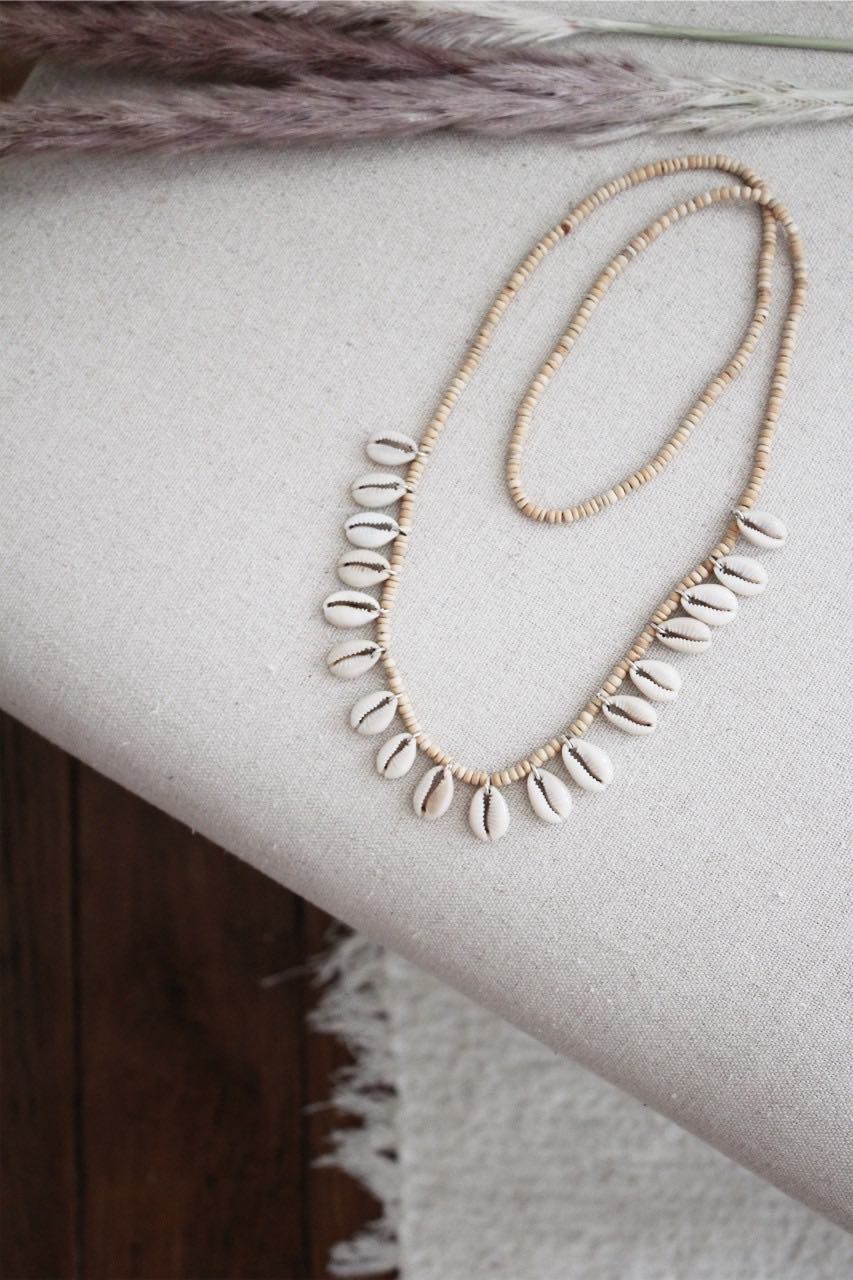 Collier surfer