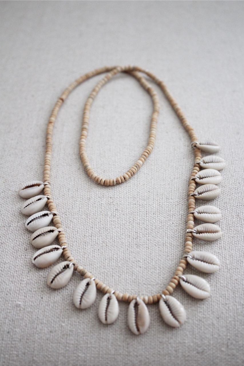 Collier surfer
